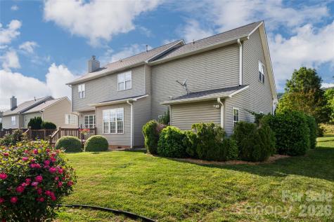 48 Brownstone Court Fletcher NC 28732
