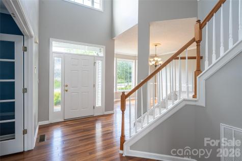 48 Brownstone Court Fletcher NC 28732