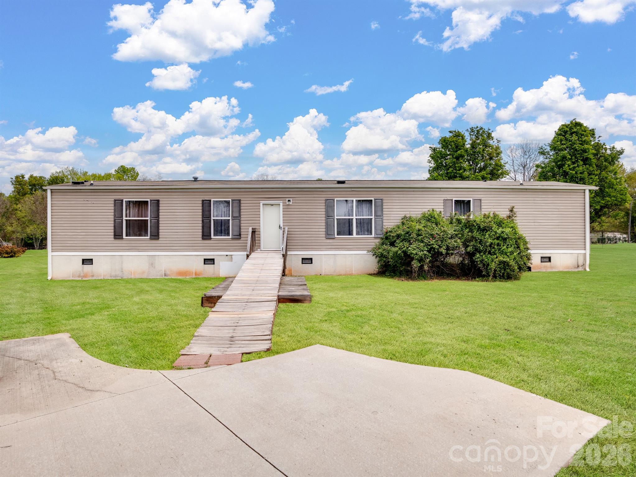 208 Daves Road York SC 29745