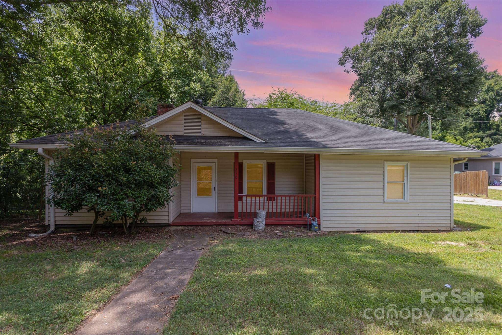 210 Tuckaseege Road Mount Holly NC 28120