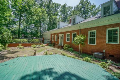 620 N 9th Street Albemarle NC 28001