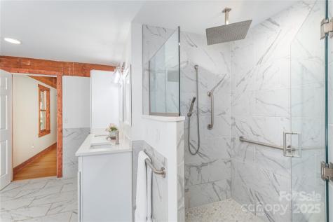 353 Dingle Creek Lane Asheville NC 28803