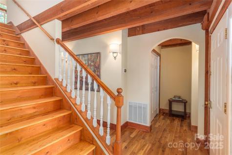 353 Dingle Creek Lane Asheville NC 28803