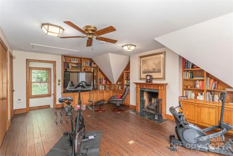 353 Dingle Creek Lane Asheville NC 28803