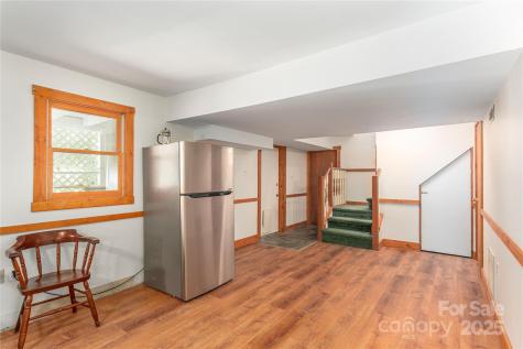 353 Dingle Creek Lane Asheville NC 28803