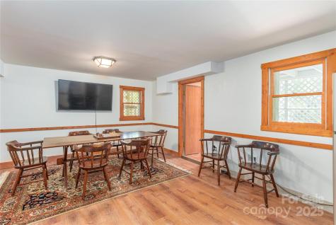 353 Dingle Creek Lane Asheville NC 28803