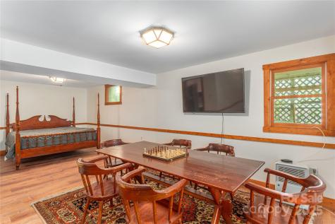 353 Dingle Creek Lane Asheville NC 28803