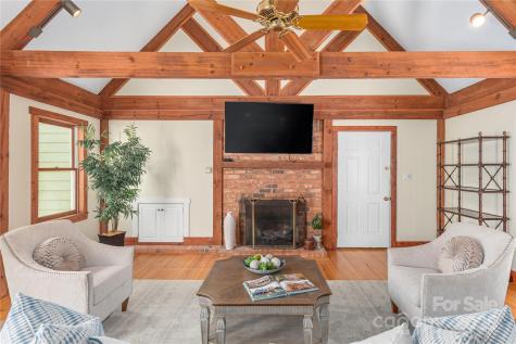 353 Dingle Creek Lane Asheville NC 28803