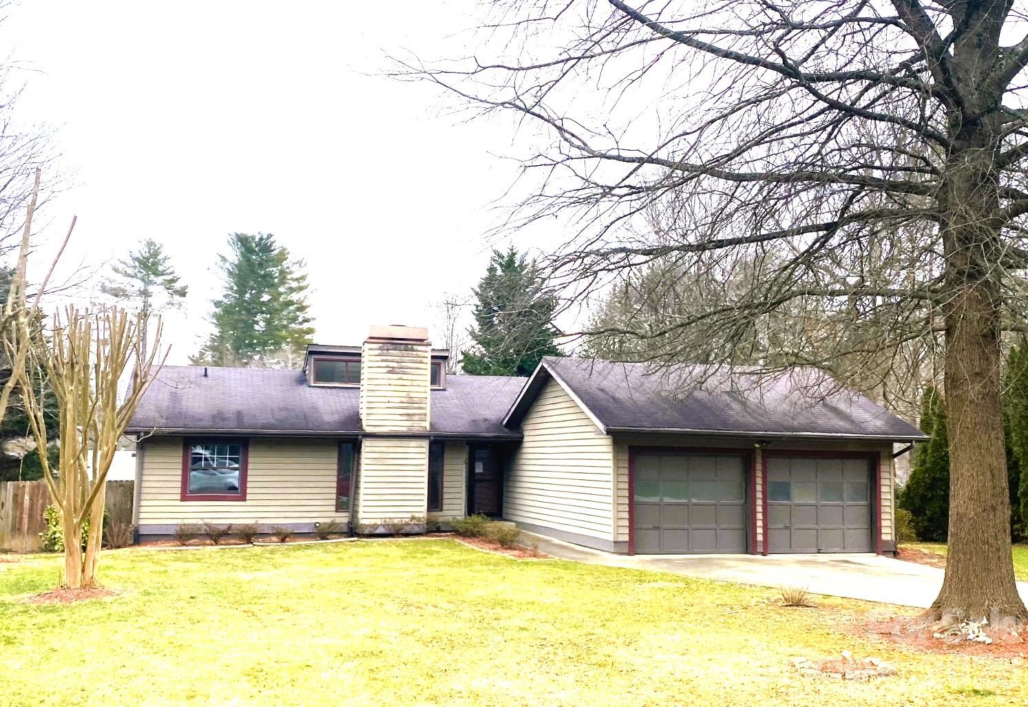 15 Golden Oaks Lane Fletcher NC 28732