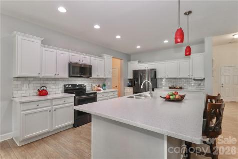 626 Kenway Loop Mooresville NC 28117