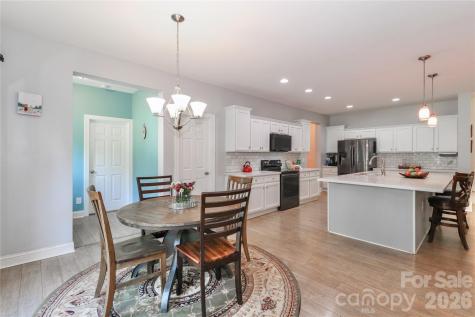 626 Kenway Loop Mooresville NC 28117