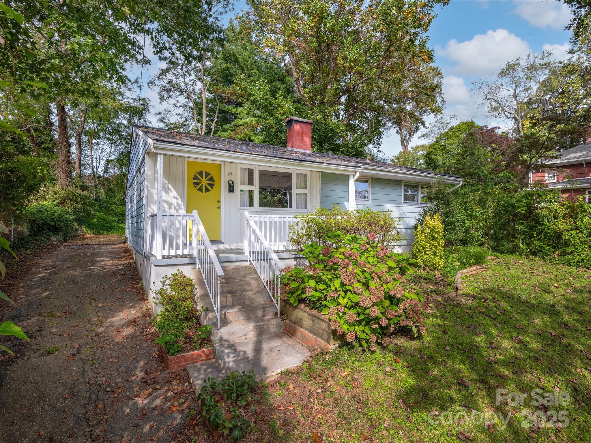 74 Brucemont Circle Asheville NC 28806