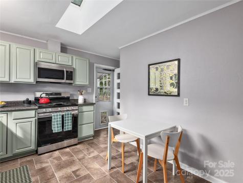 74 Brucemont Circle Asheville NC 28806