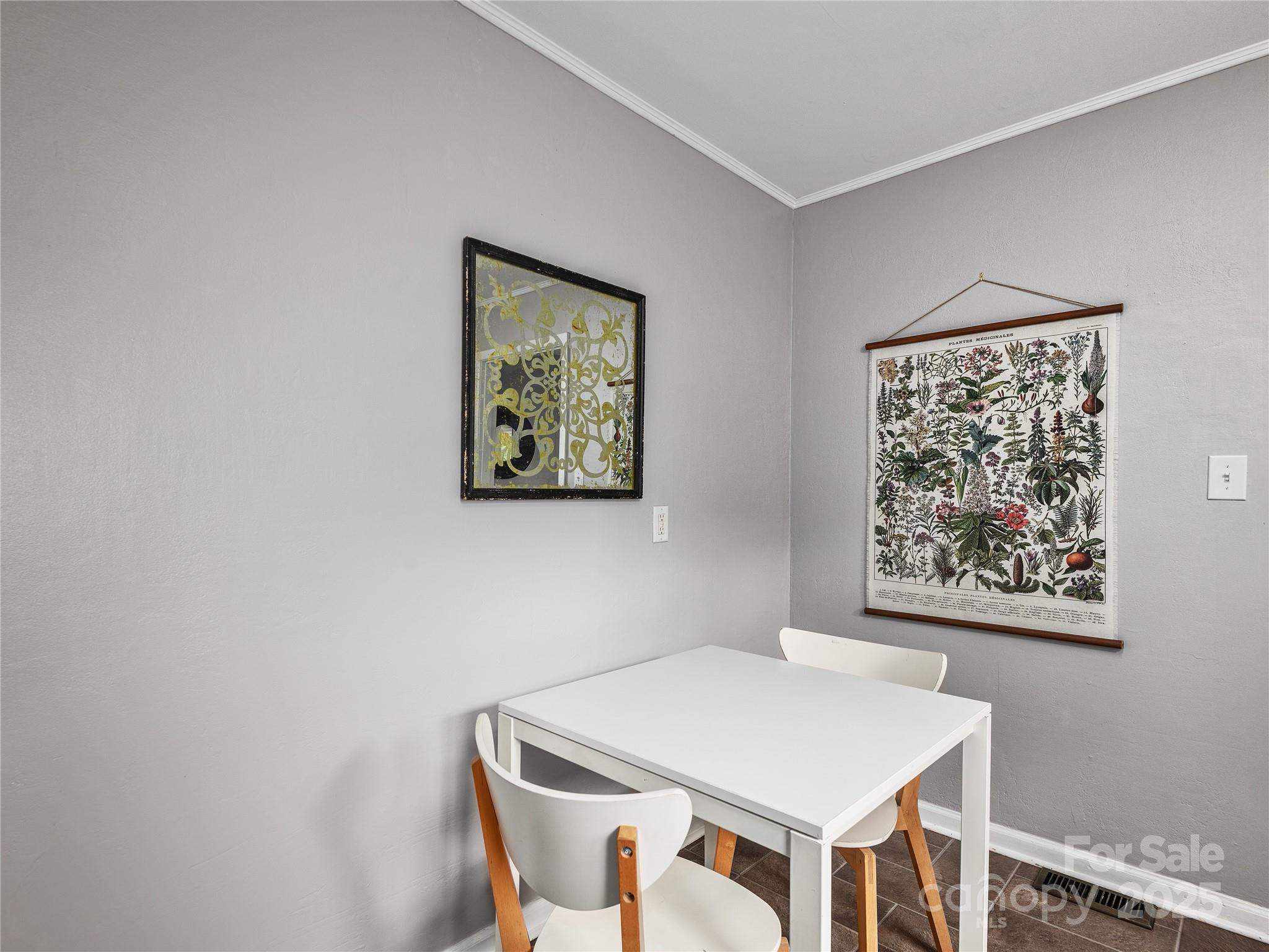 74 Brucemont Circle Asheville NC 28806