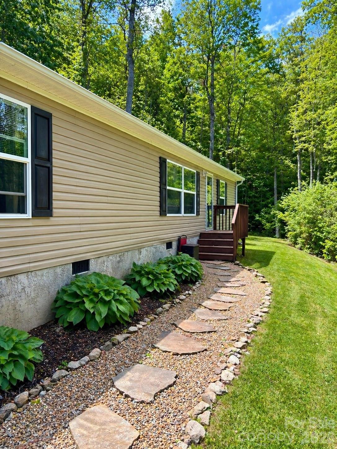 256 Inglewood Cove Road Waynesville NC 28786
