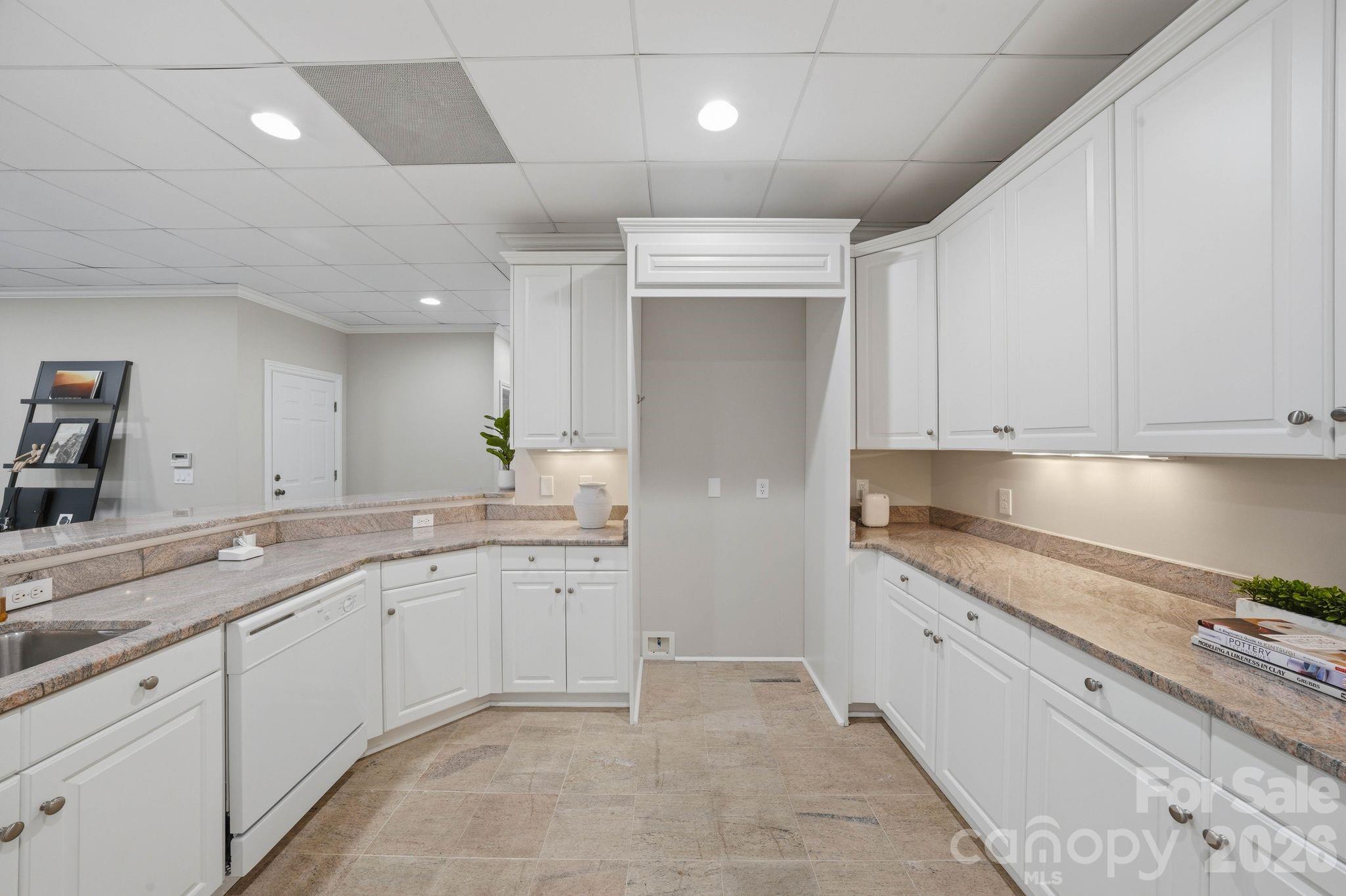 1120 Chollywood Drive Charlotte NC 28211