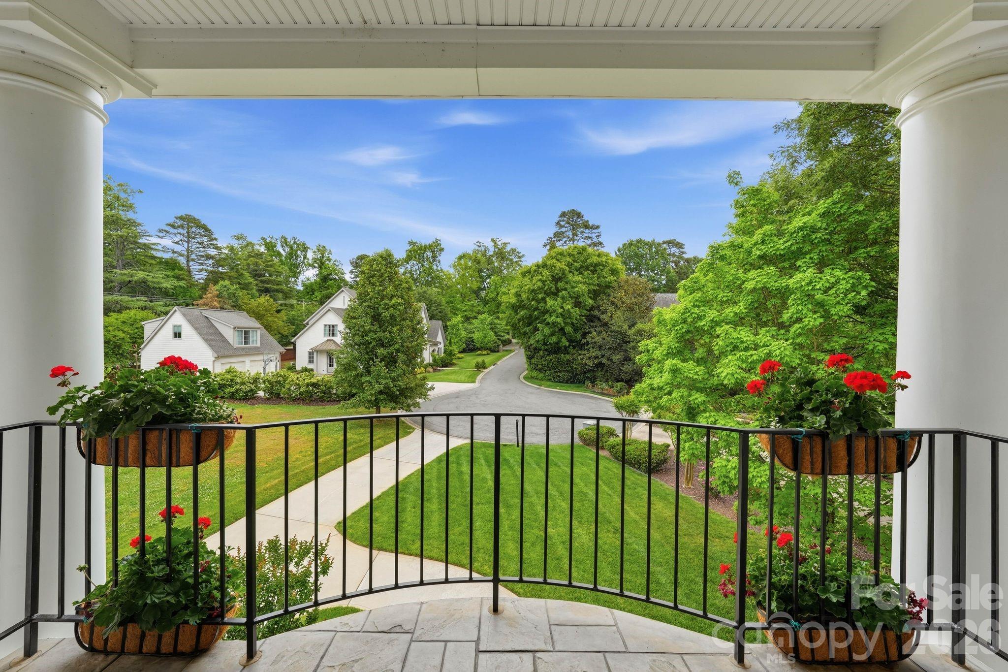 1120 Chollywood Drive Charlotte NC 28211