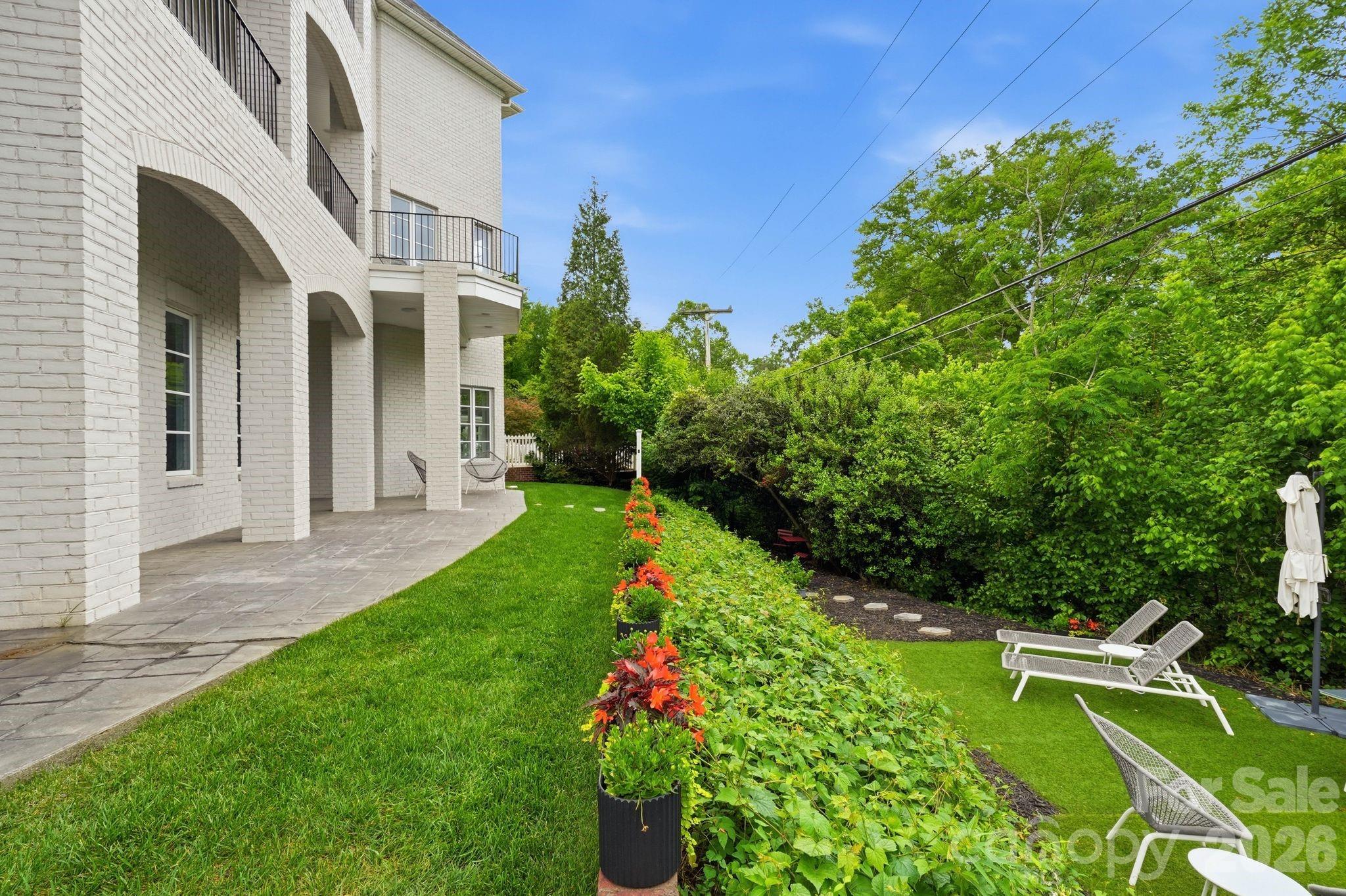 1120 Chollywood Drive Charlotte NC 28211