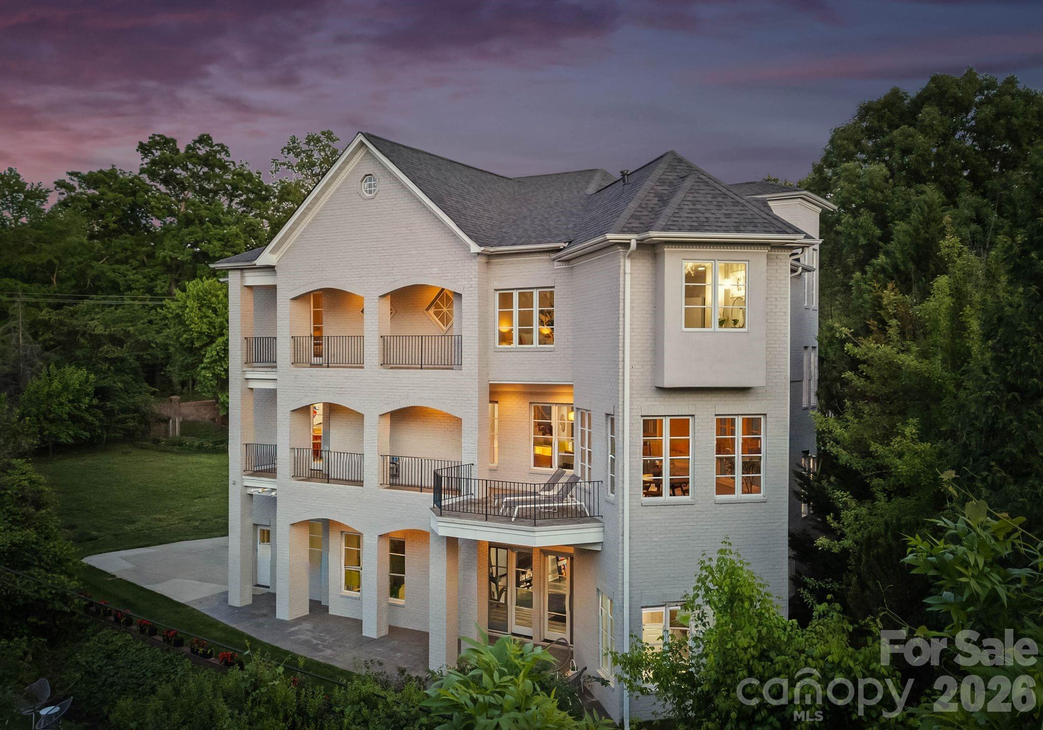 1120 Chollywood Drive Charlotte NC 28211