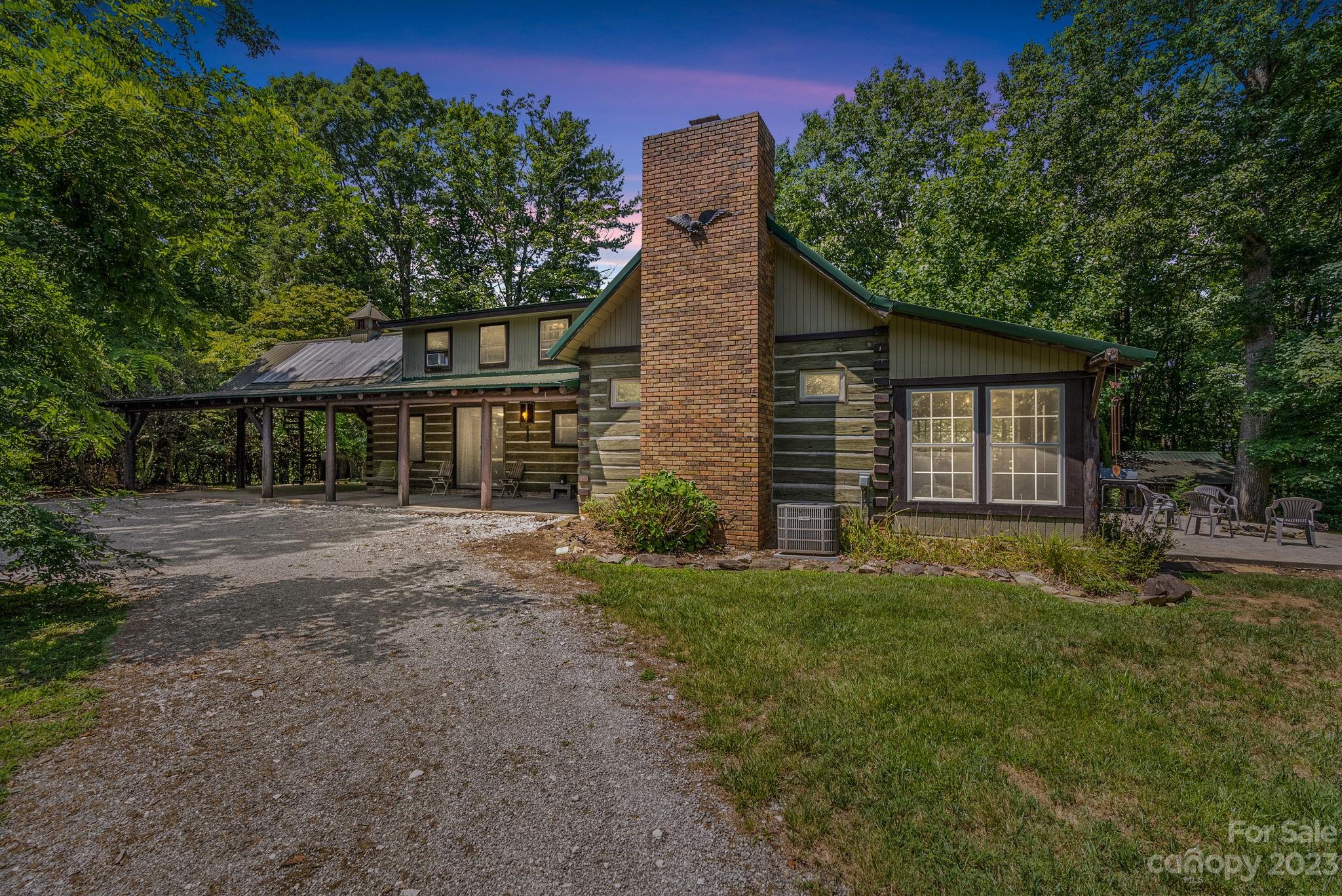 221 Fiddlers Lane Mills River NC 28759