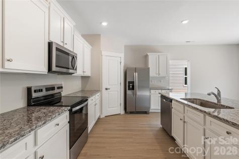 3411 Robindale Drive Winston Salem NC 27107