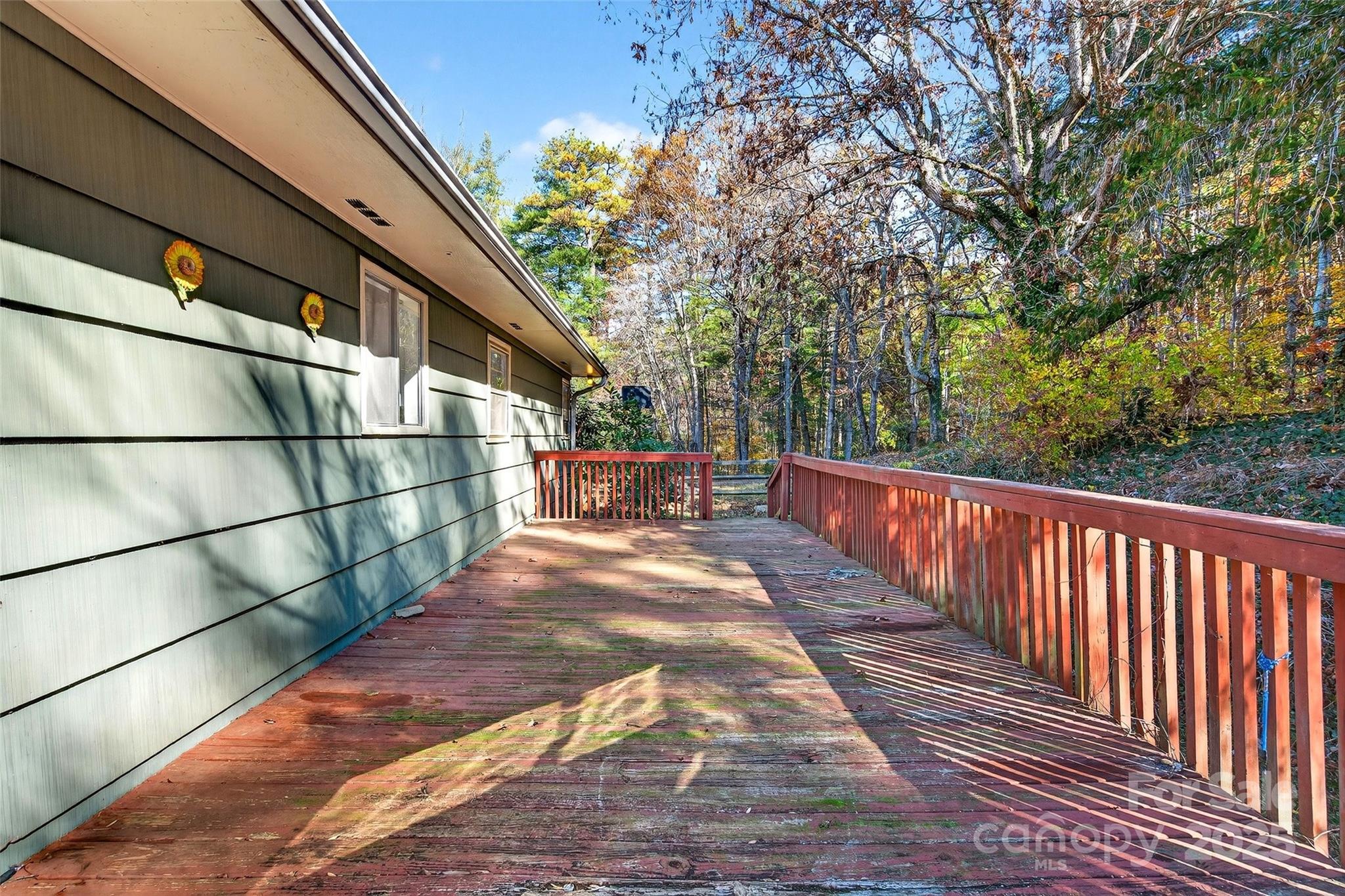 22 Woods Road Fairview NC 28730