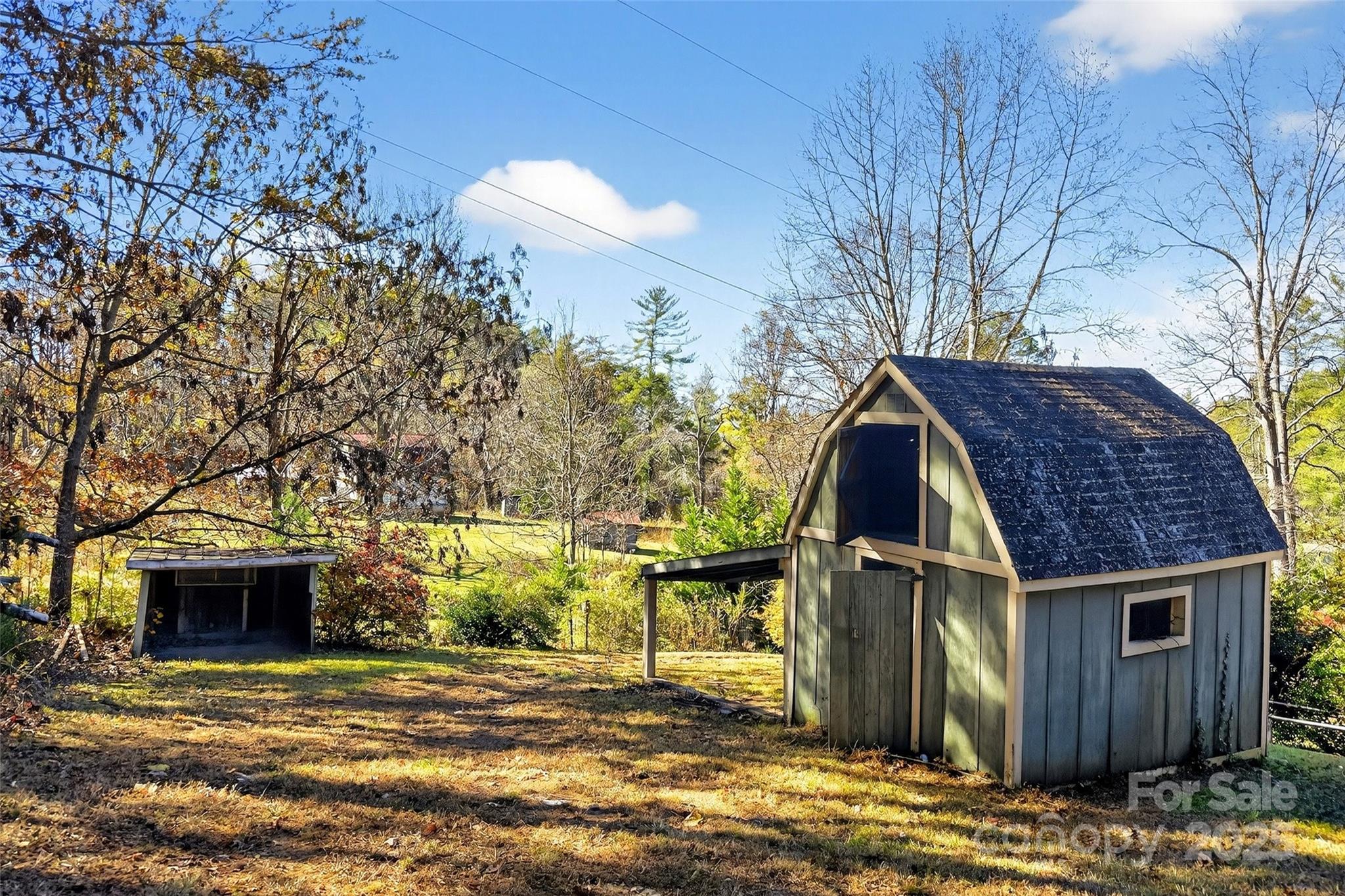 22 Woods Road Fairview NC 28730