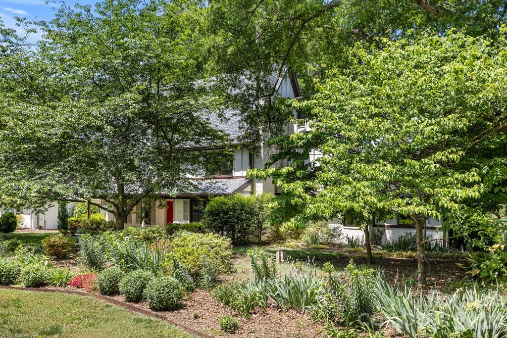 5335 Lansing Drive Charlotte NC 28270