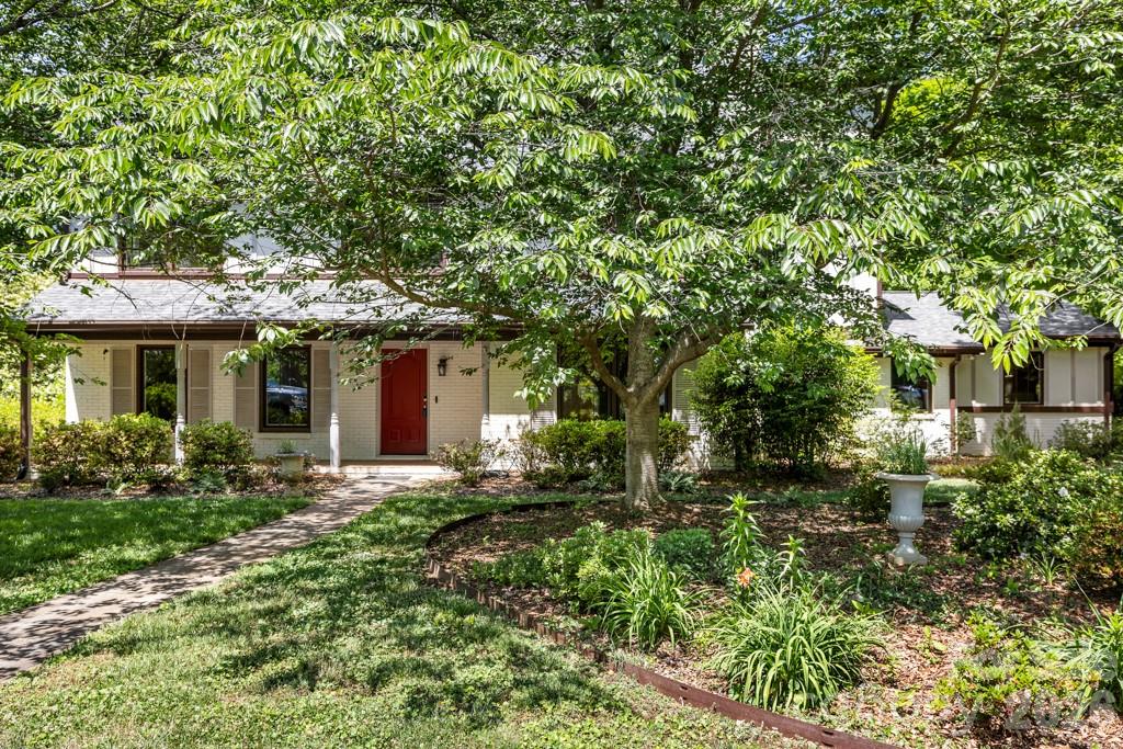 5335 Lansing Drive Charlotte NC 28270