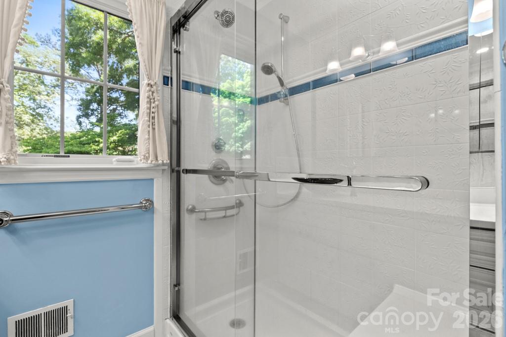 5335 Lansing Drive Charlotte NC 28270