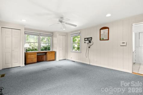 5335 Lansing Drive Charlotte NC 28270
