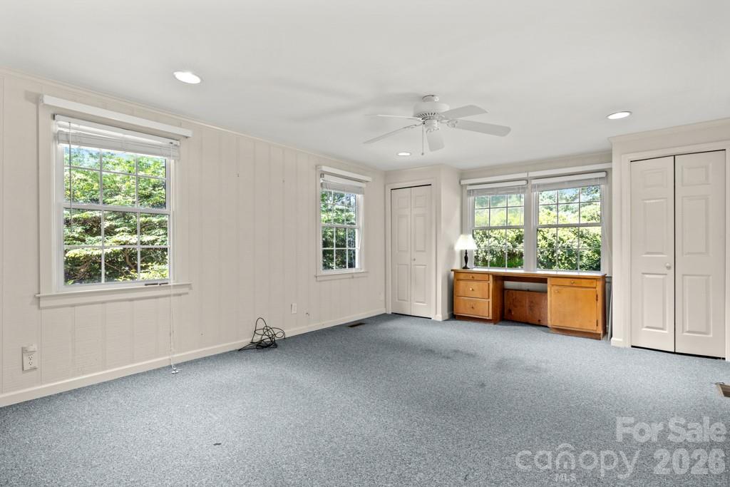 5335 Lansing Drive Charlotte NC 28270