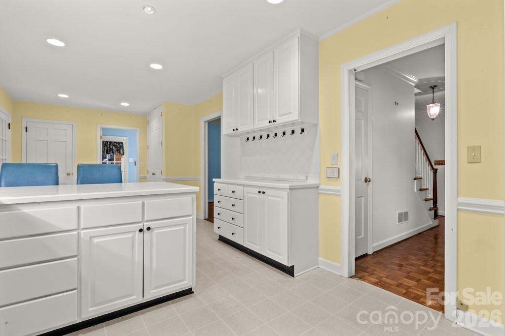 5335 Lansing Drive Charlotte NC 28270
