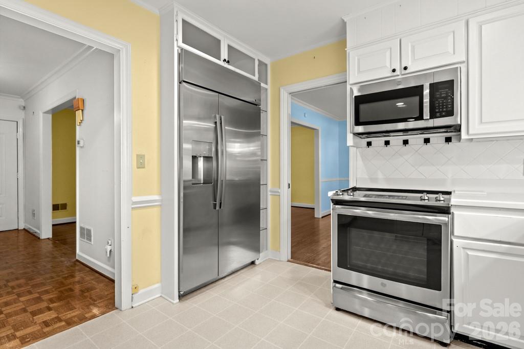 5335 Lansing Drive Charlotte NC 28270