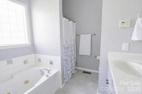 1045 Saxton Circle Salisbury NC 28147