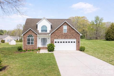 1045 Saxton Circle Salisbury NC 28147