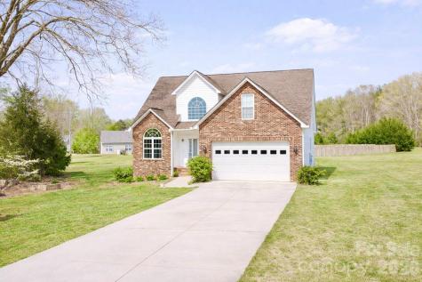 1045 Saxton Circle Salisbury NC 28147