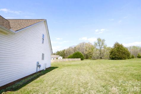 1045 Saxton Circle Salisbury NC 28147
