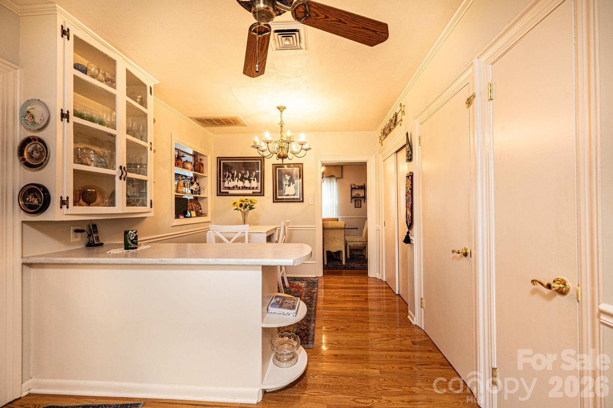 1724 2nd Avenue NW Hickory NC 28601