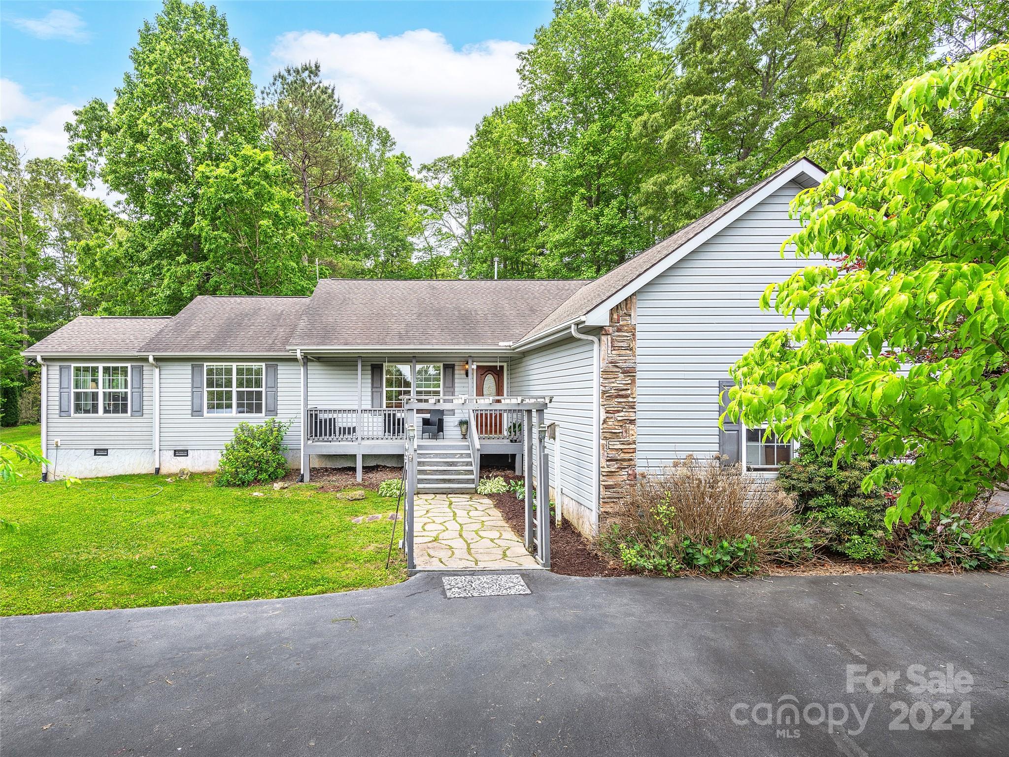 129 Terrace Field Trail Flat Rock NC 28731
