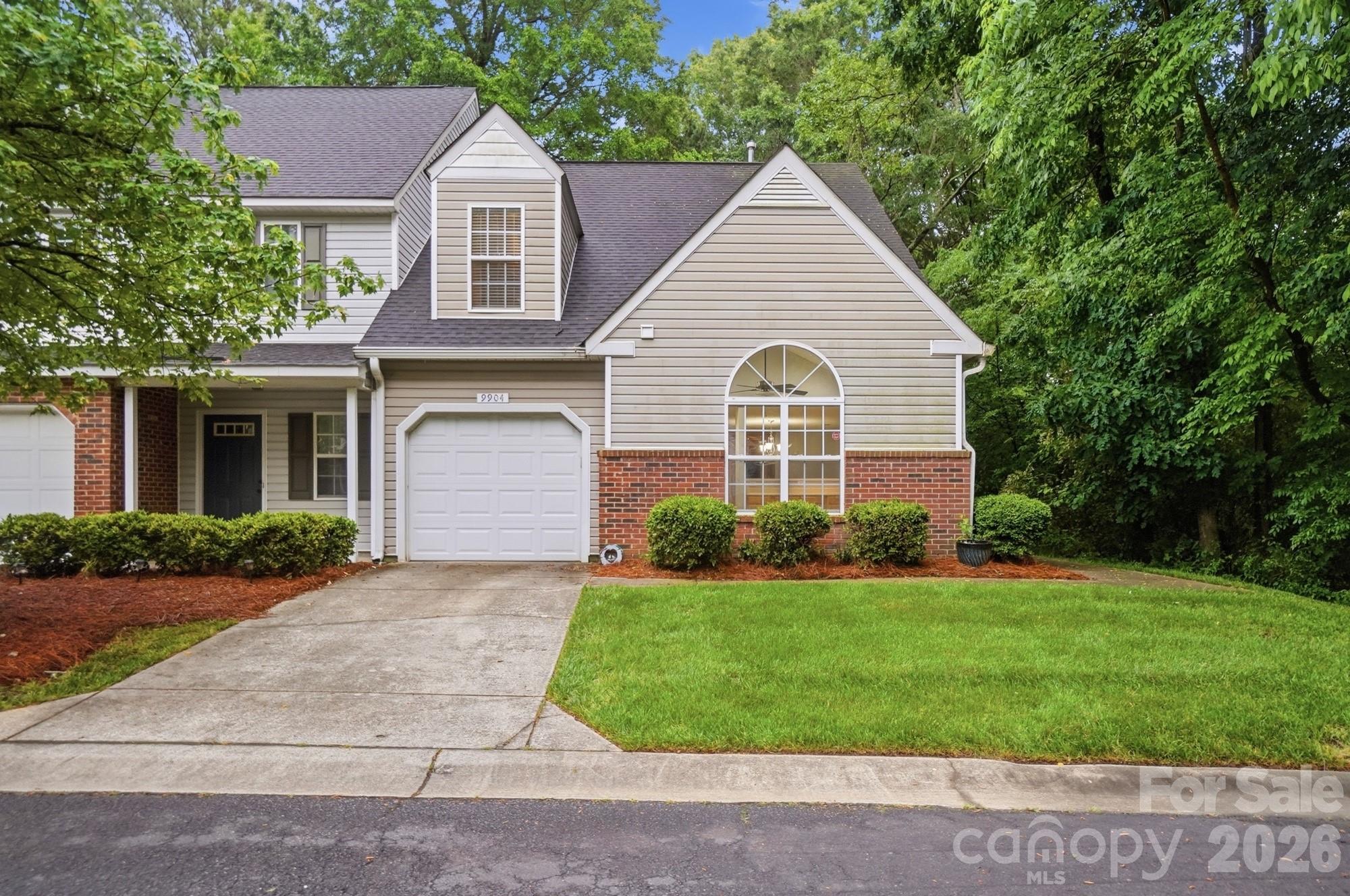 9904 Birch Knoll Court Charlotte NC 28213