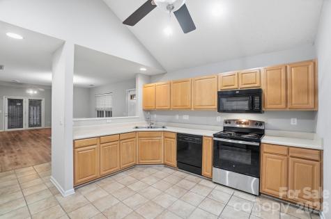 9904 Birch Knoll Court Charlotte NC 28213