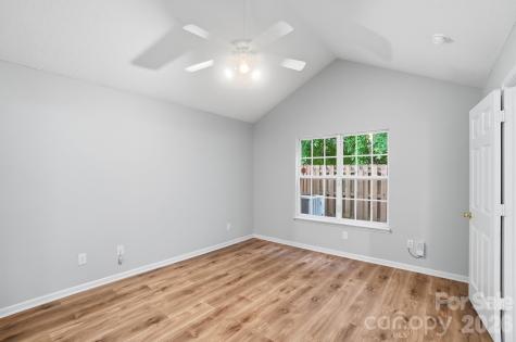 9904 Birch Knoll Court Charlotte NC 28213