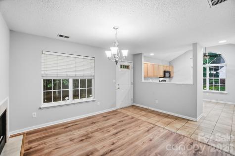 9904 Birch Knoll Court Charlotte NC 28213