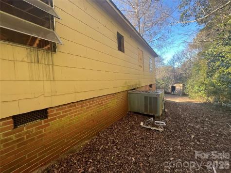 527 Moore Street Wadesboro NC 28170