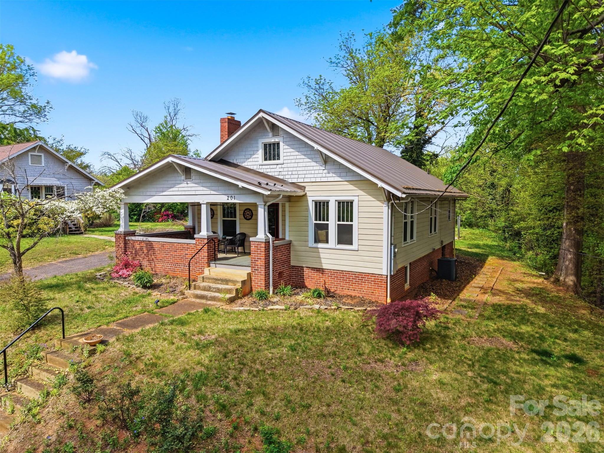 201 East Avenue Morganton NC 28655