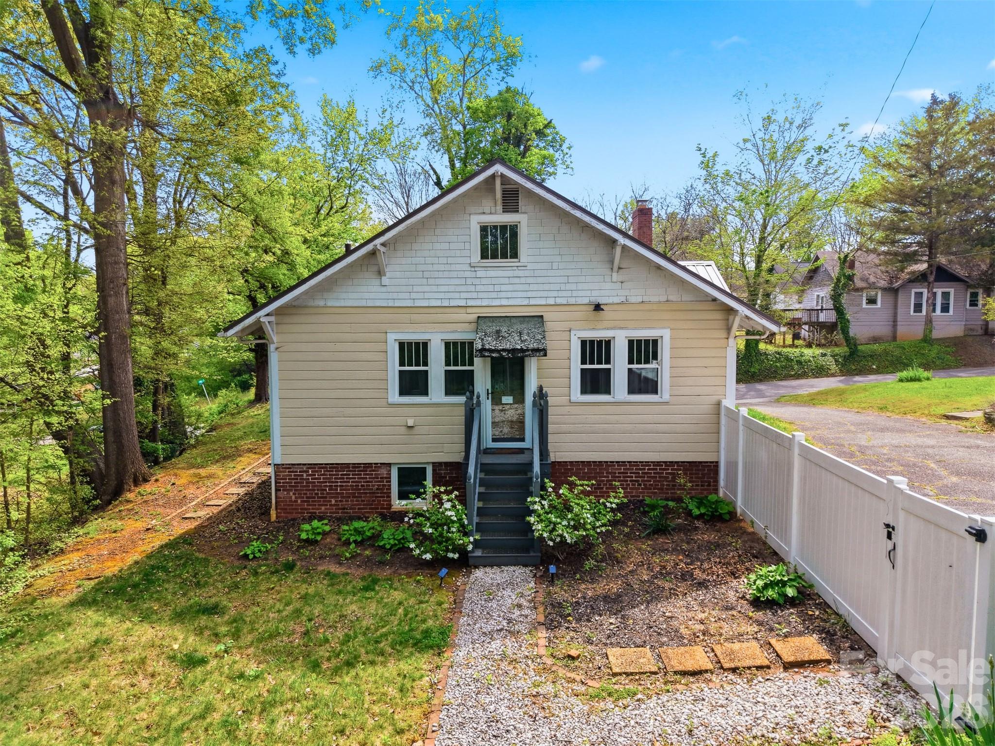 201 East Avenue Morganton NC 28655