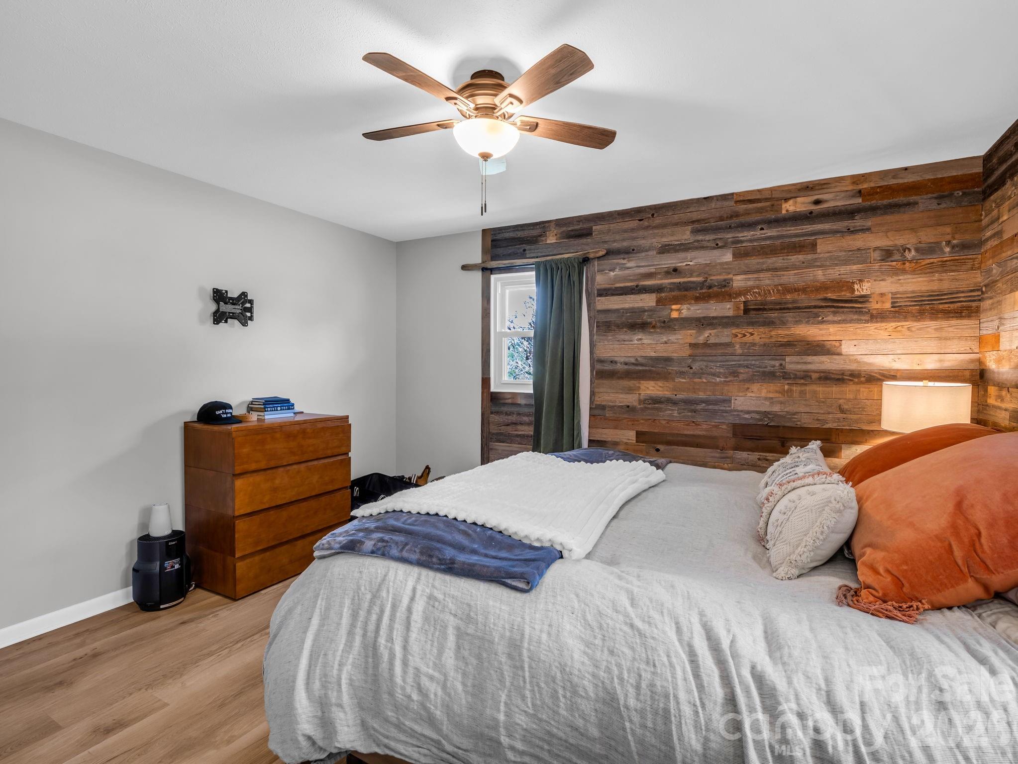 204 Jeff Street Hendersonville NC 28739