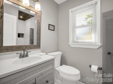 204 Jeff Street Hendersonville NC 28739
