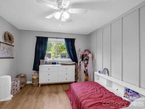 204 Jeff Street Hendersonville NC 28739